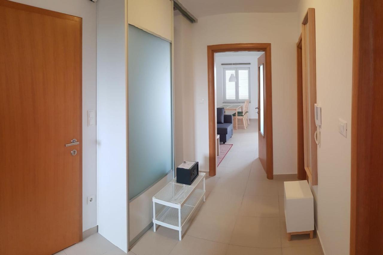 Mitra Apartments Malinska Exterior photo